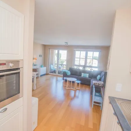 Melrose Де-Хаан